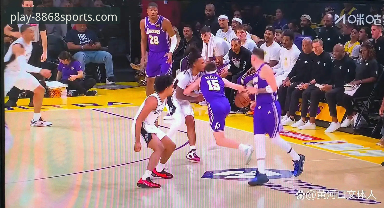 体育支持哪些赛事安卓版 东契奇单骑闯关 vs 湖人团队胜利:一场进攻盛宴背后的战术博弈